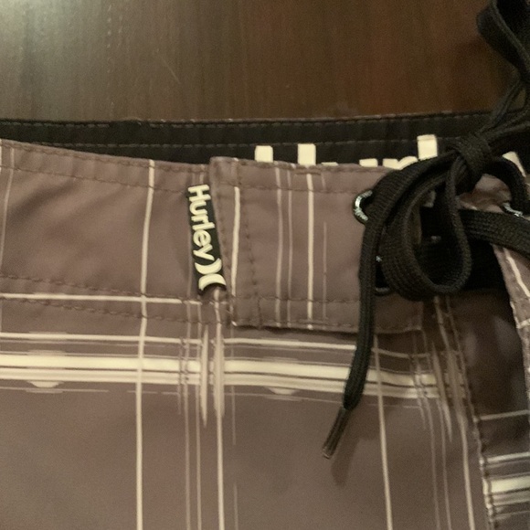 Hurley Board Shorts, men size 34 - Picture 7 of 10
